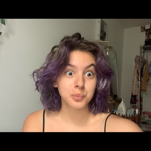 Meet your Posher, Nicole - Picture 4 of 12